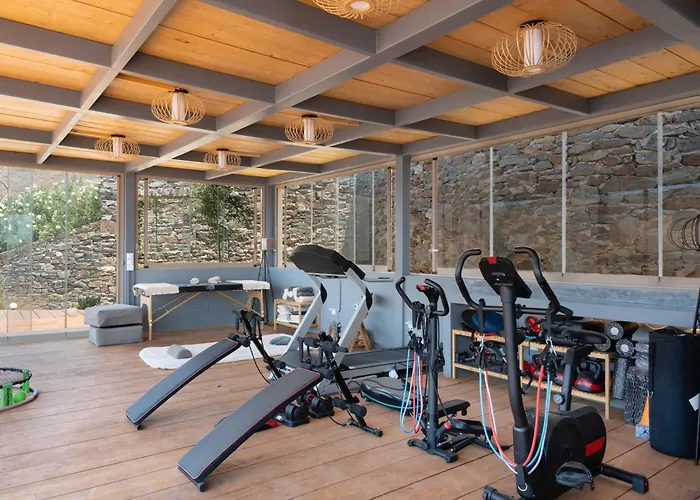 Πανσιόν Blueros - Black Stone 4*