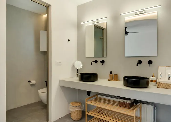 Blueros - Black Stone 4*