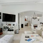 Guest house Blueros - Black Stone Megas Gialos - Nites