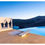 Blueros - Black Stone Guest house Megas Gialos - Nites
