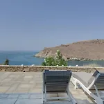 Guest house Blueros - Black Stone 4*